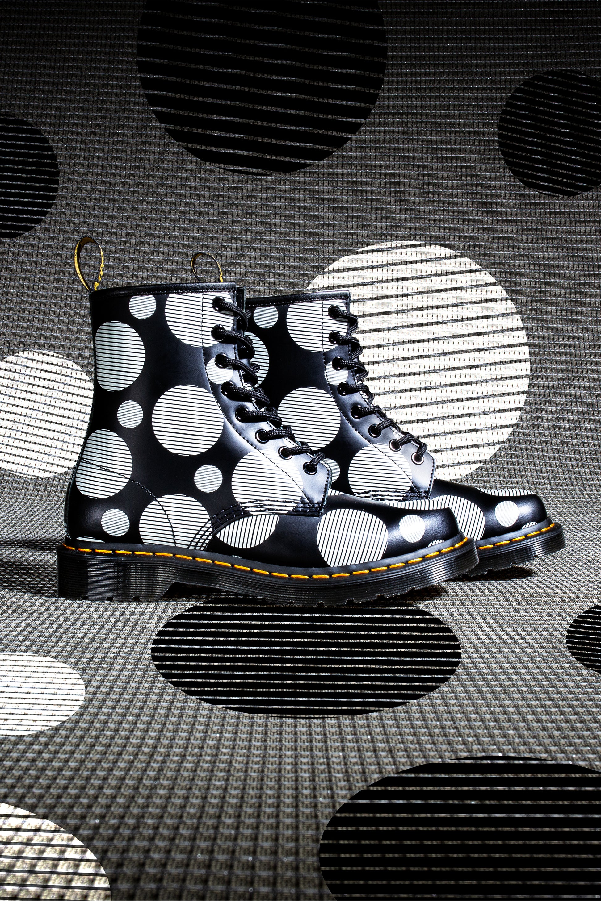 1460 BLACK+WHITE POLKA DOT SMOOTH BOOT