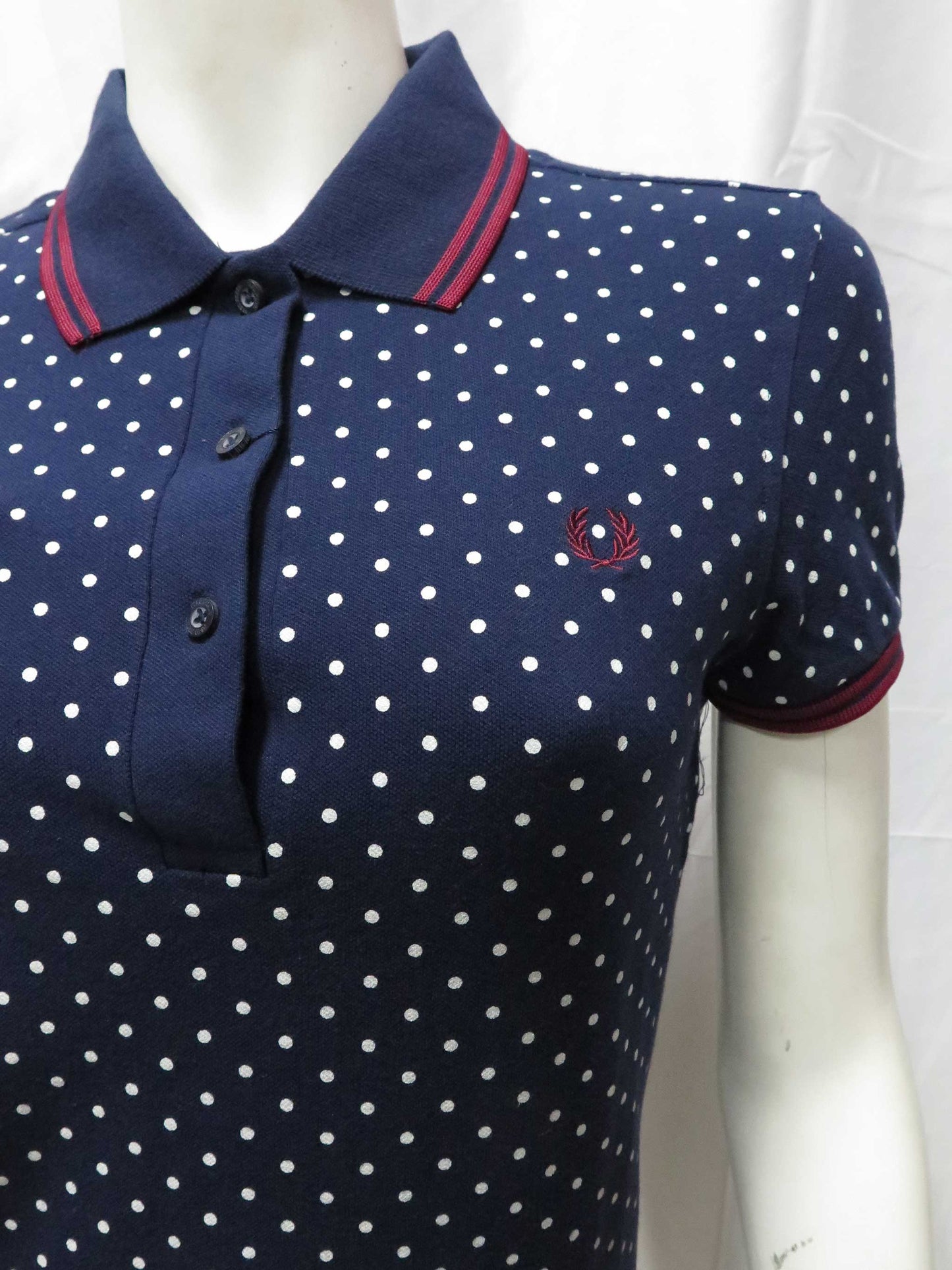 LADIES POLKA DOT TWIN TIPPED FRED PERRY SHIRT (DARK CARBON)