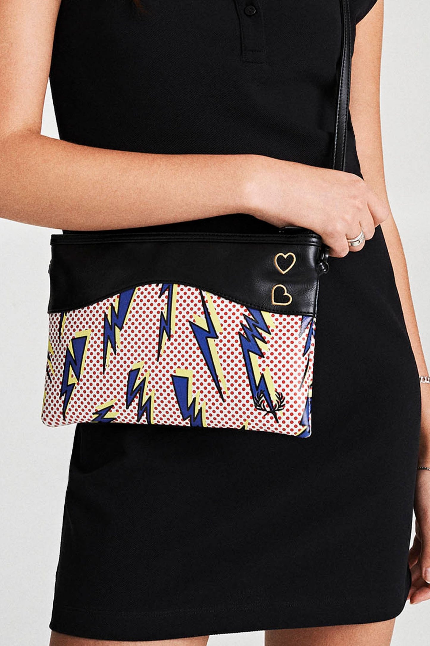 AMY WINEHOUSE Lightning Print Side Bag