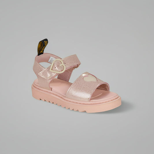 Black sandals with pink hearts and a buckle strap, designed for juniors.