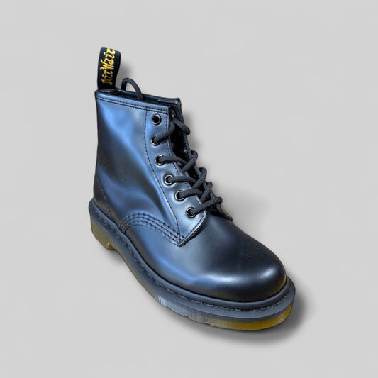 101 Black Smooth Boot
