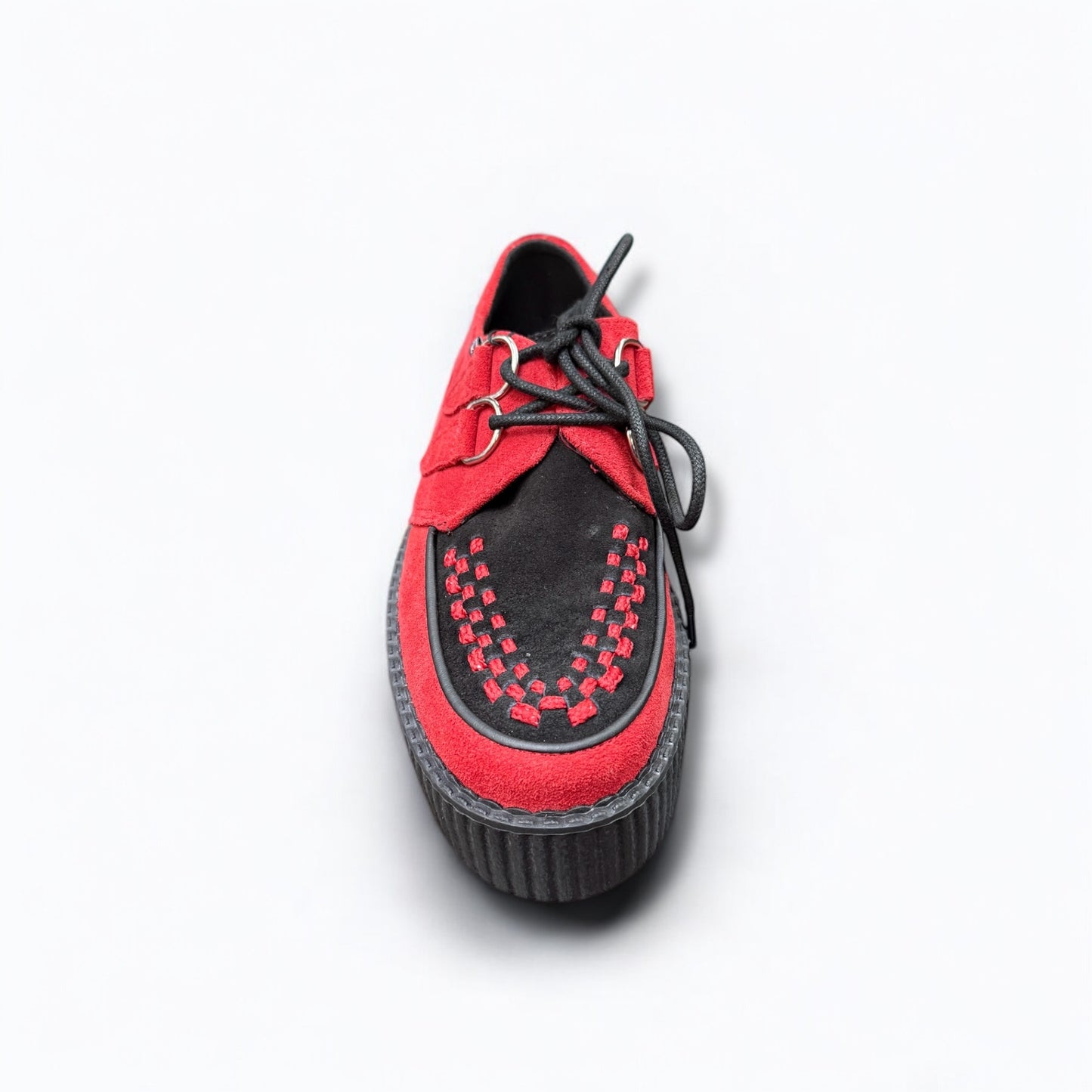 T.U.K. Viva Mondo Creepers en daim noir et rouge