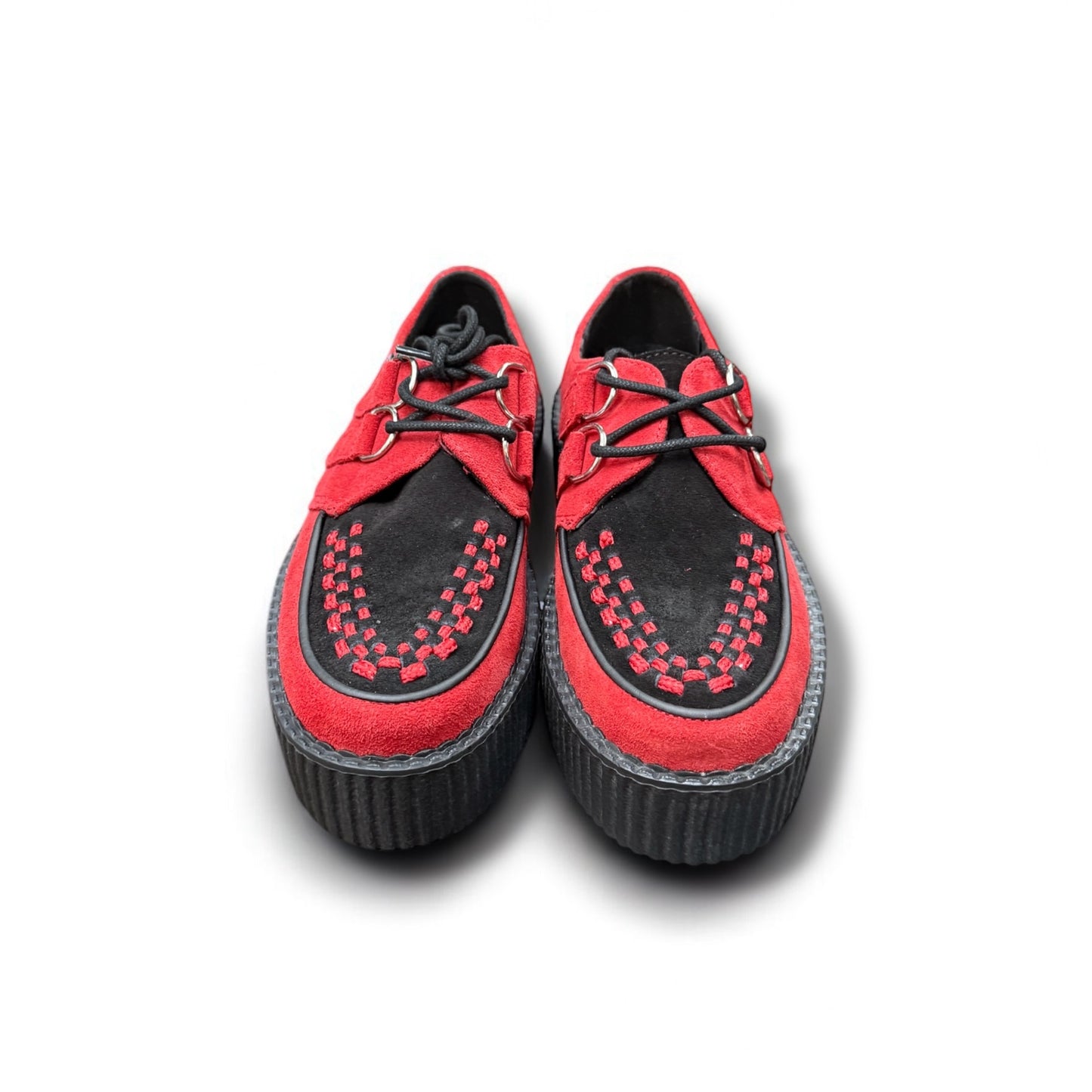 T.U.K. Viva Mondo Creepers en daim noir et rouge