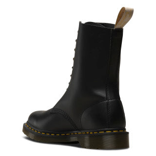 1490 VEGAN BLACK FELIX RUB OFF BOOT