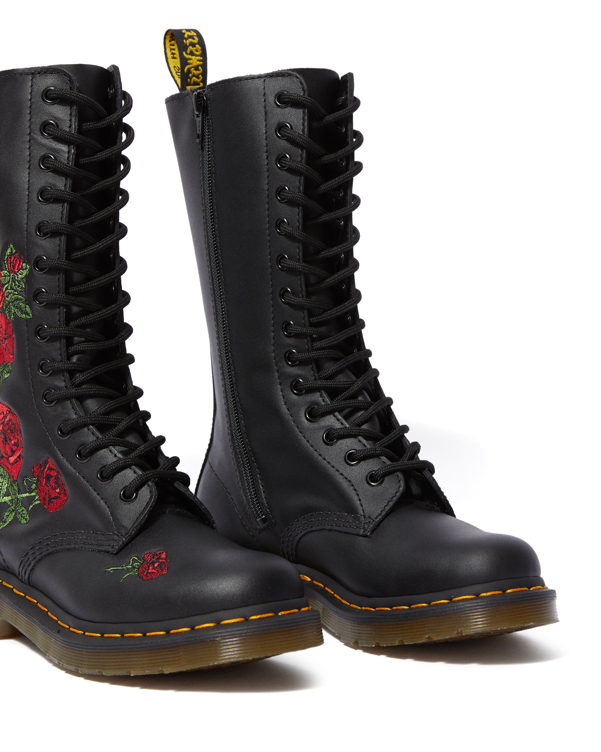 Vonda boots hot sale dr martens