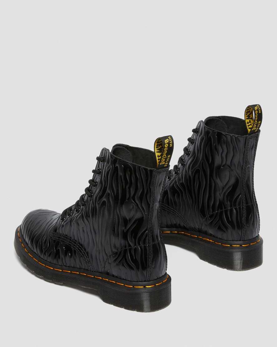 Dr martens online zebra