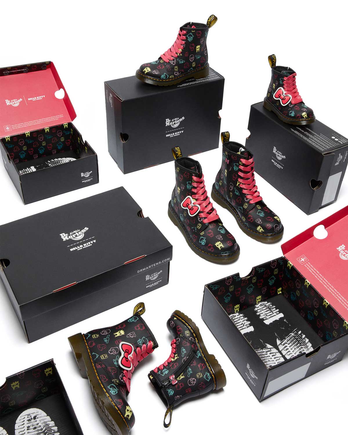 1460 HELLO KITTY & FRIENDS BLACK+MULTI HYDRO LEATHER BOOT