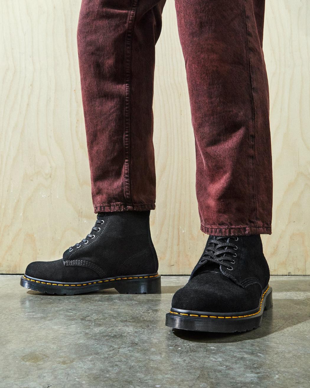 Doc martens 2024 suede mens