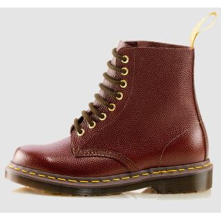 1460 PEBBLE CHERRY MIE BOOT