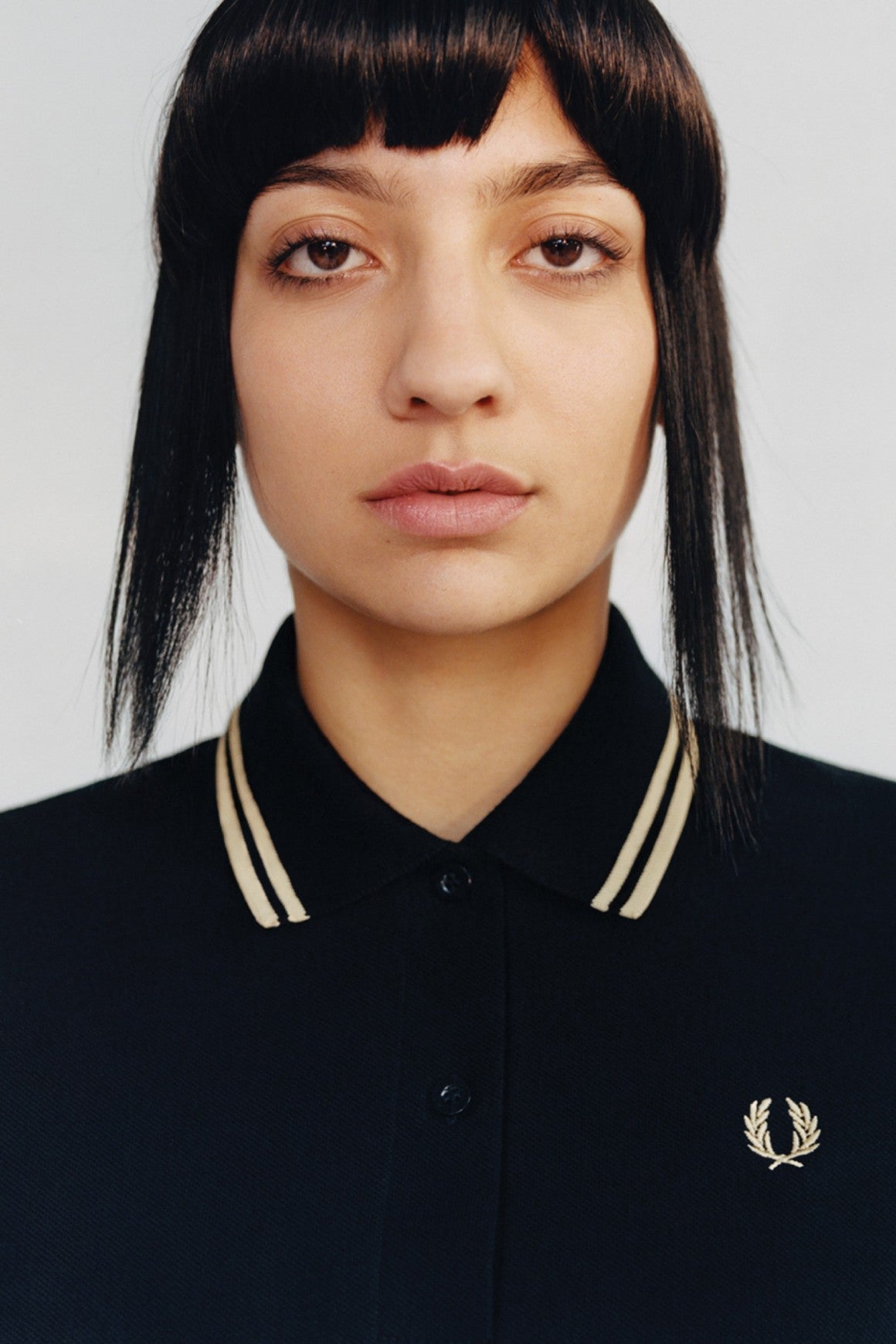 LADIES MADE IN ENGLAND FRED PERRY SHIRT (BLACK/CHAMPAGNE)
