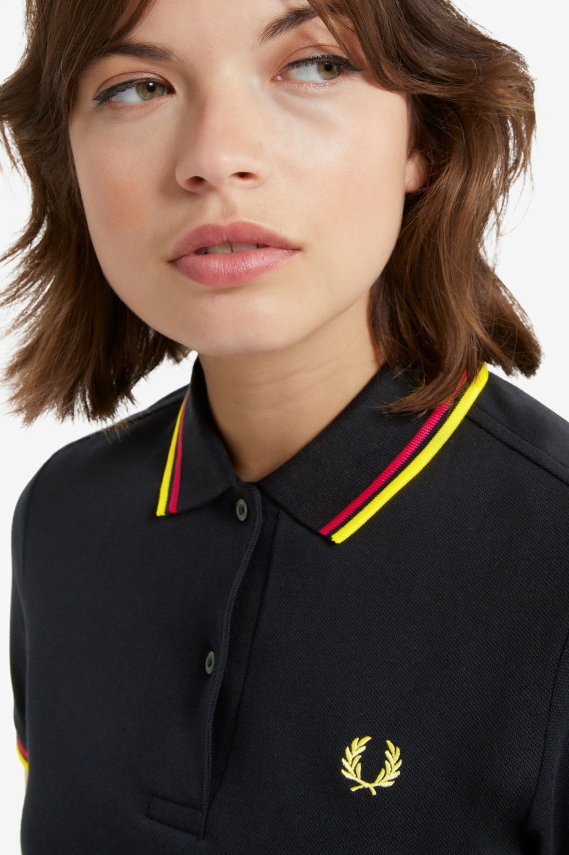 LADIES TWIN TIPPED FRED PERRY SHIRT (BLACK/LOVE POTION/GOLDEN KIWI)