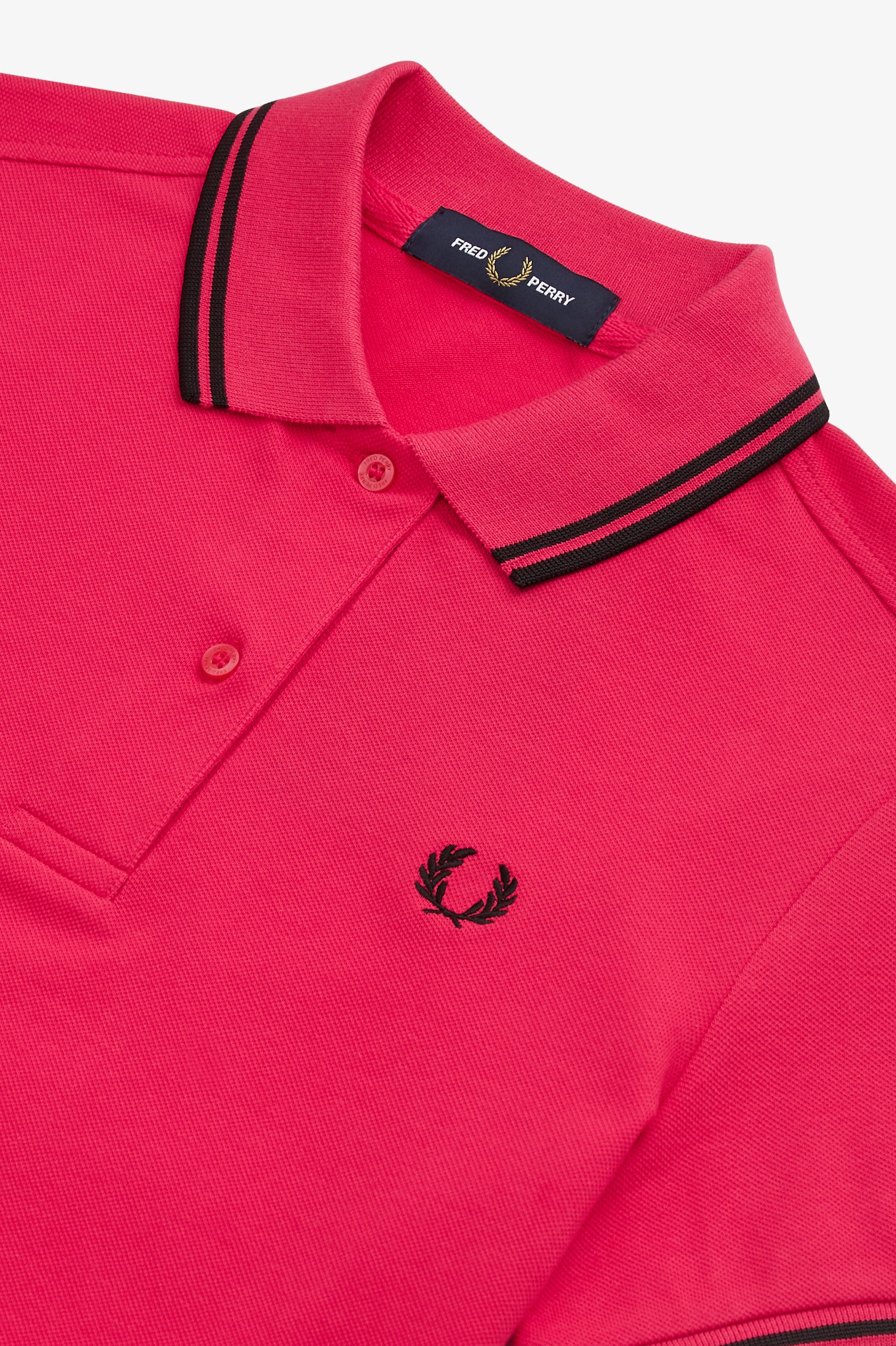 LADIES TWIN TIPPED FRED PERRY SHIRT (LOVE POTION/BLACK)