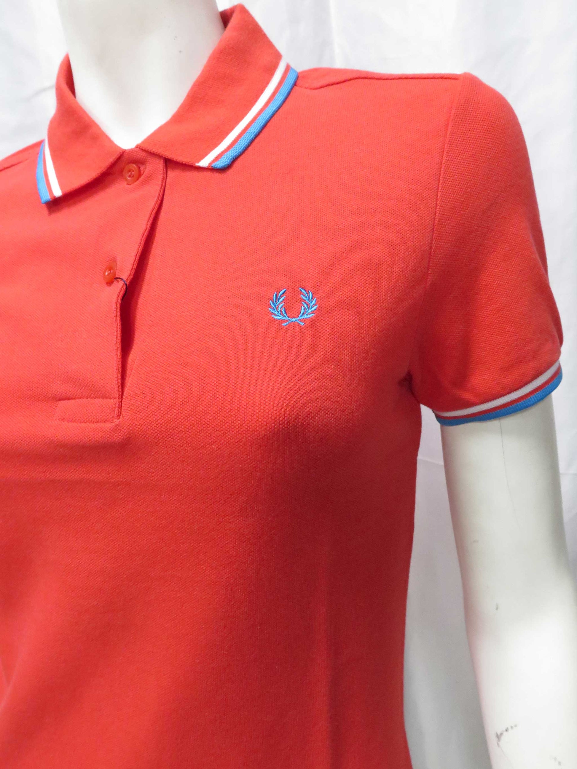 LADIES TWIN TIPPED FRED PERRY SHIRT (POP RED/WHITE/BABY BLUE)