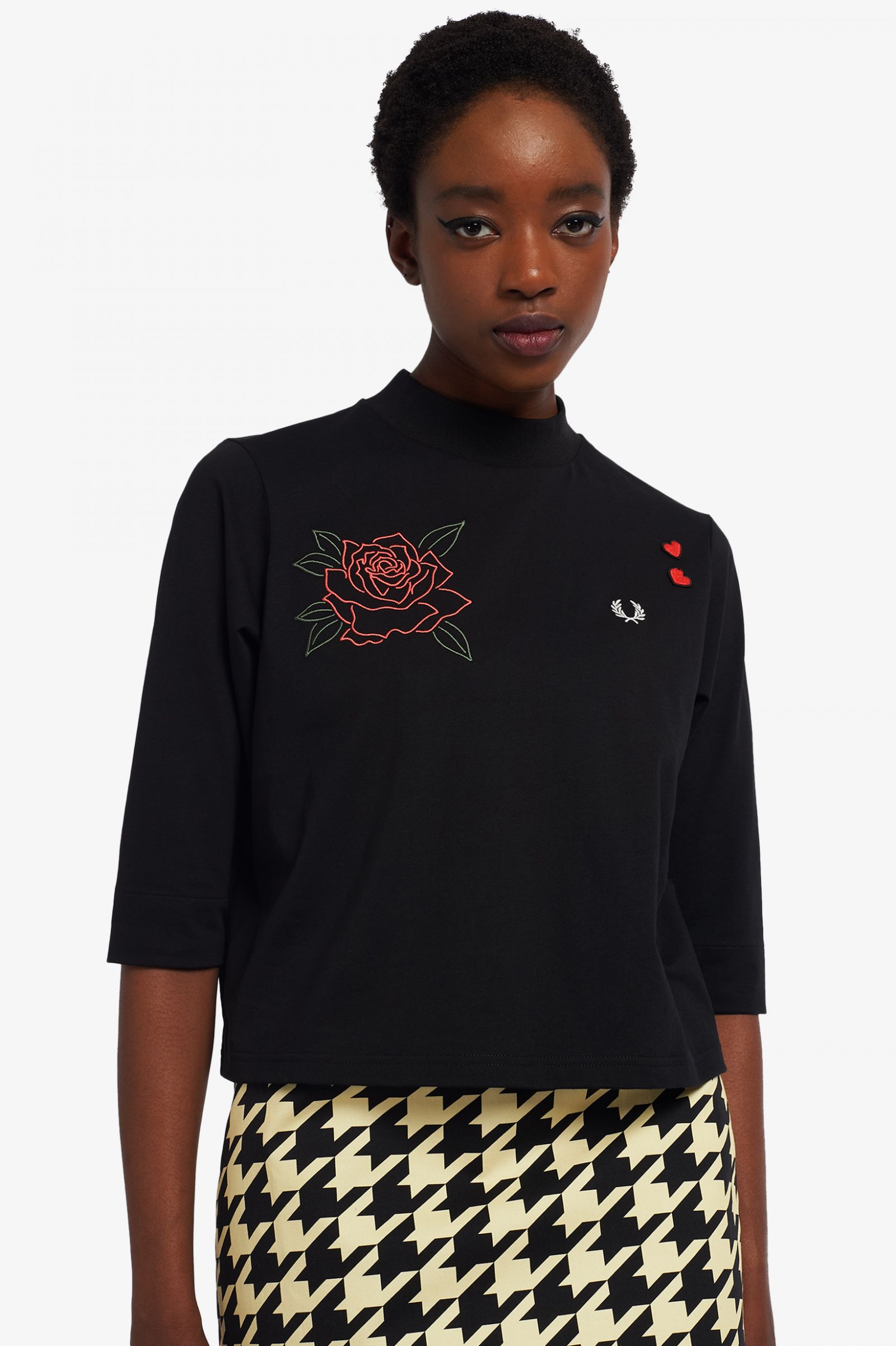 EMBROIDERED HIGH NECK T-SHIRT