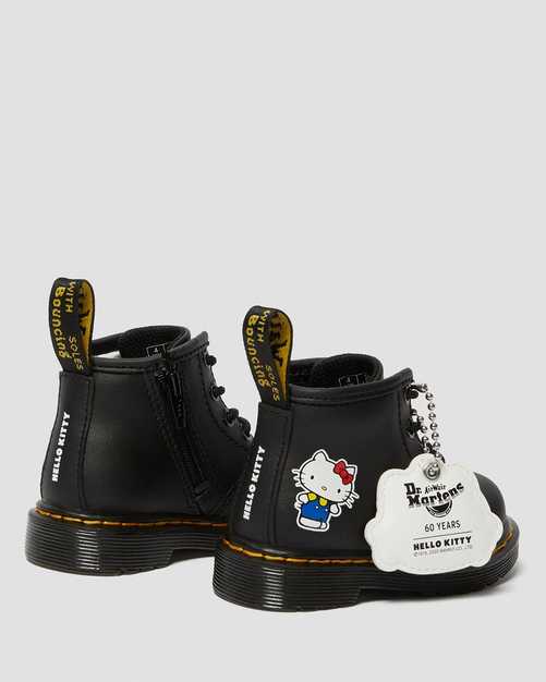1460 HELLO KITTY BLACK HYDRO LEATHER BOOT