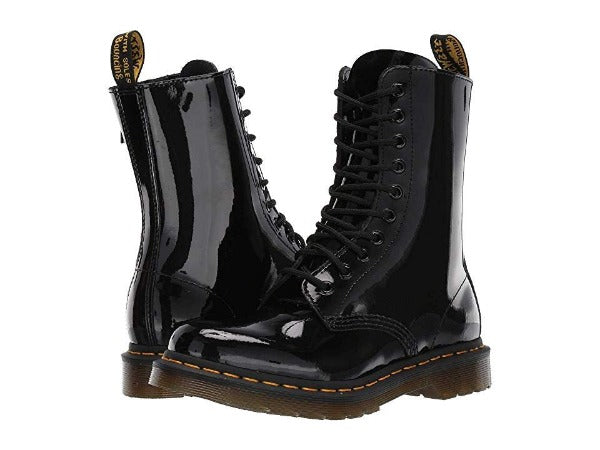 1490 BLACK PATENT BOOT